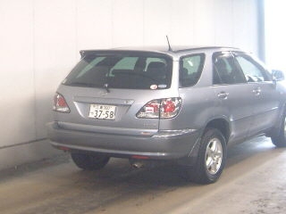 2001 Toyota Harrier Photos
