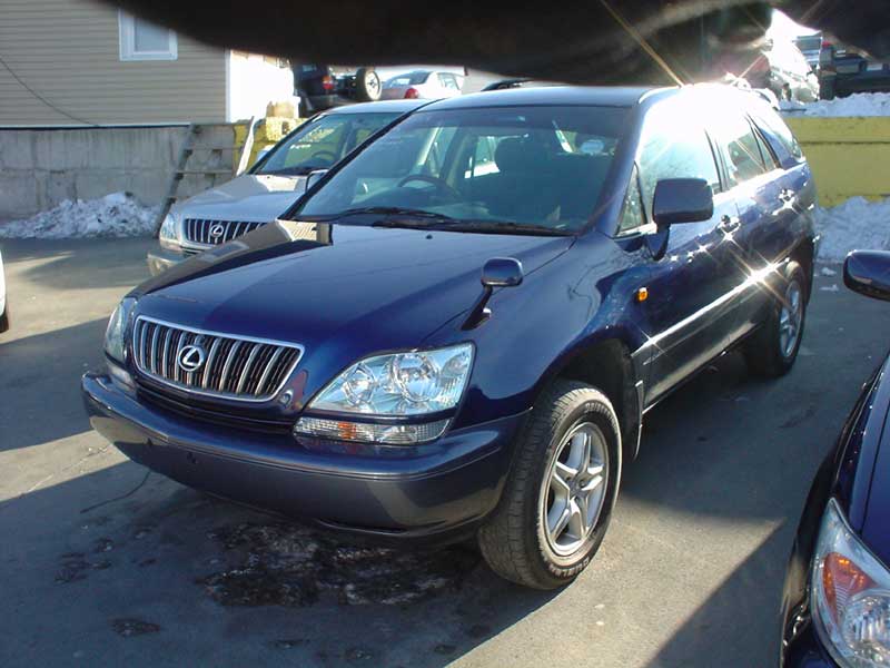 2001 Toyota Harrier Pictures