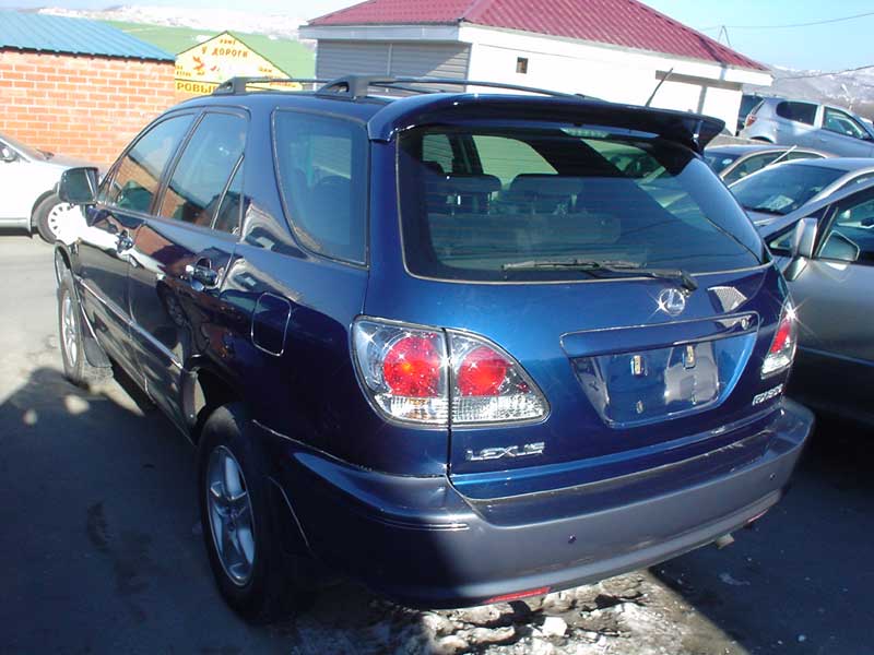 2001 Toyota Harrier Photos