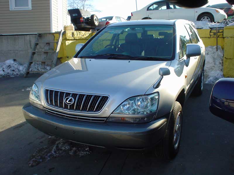 2001 Toyota Harrier Photos