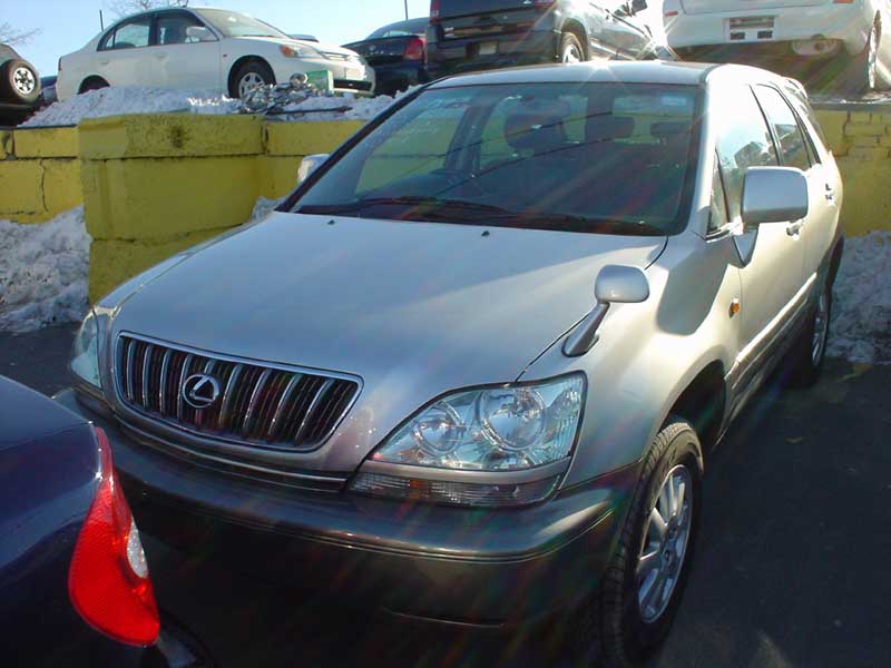 2001 Toyota Harrier Pictures