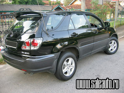 2001 Toyota Harrier Pictures