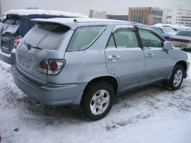 2001 Toyota Harrier Photos