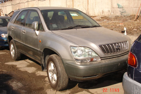 2001 Toyota Harrier Photos