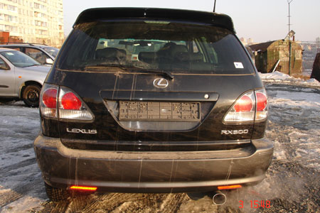 2001 Toyota Harrier Pictures