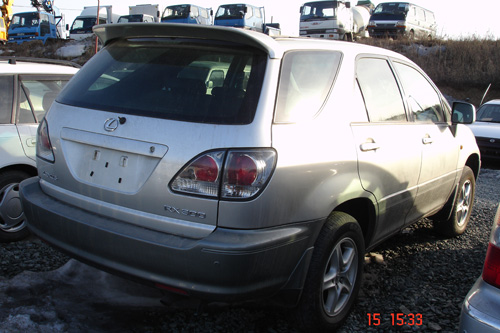2001 Toyota Harrier Pics