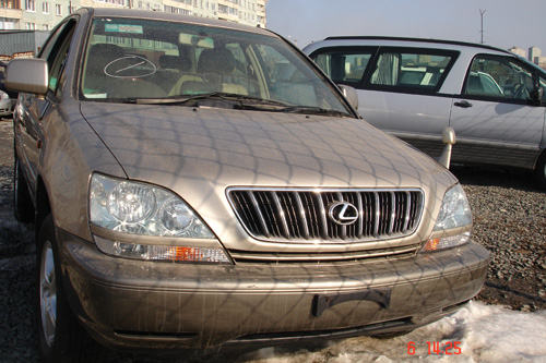 2001 Toyota Harrier Pictures