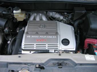 2001 Toyota Harrier Pictures