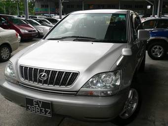 2001 Toyota Harrier Pics