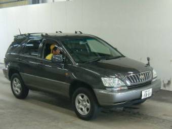 2001 Toyota Harrier Pictures