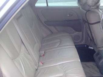 2001 Toyota Harrier Pics