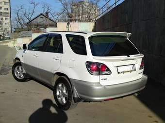 2001 Toyota Harrier Pictures