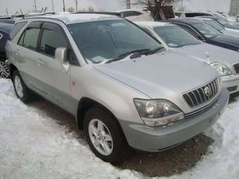 2001 Toyota Harrier Pictures