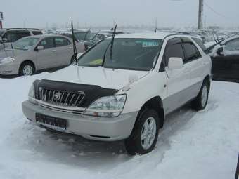 2001 Toyota Harrier Pics