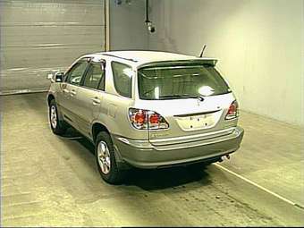2001 Toyota Harrier Pictures