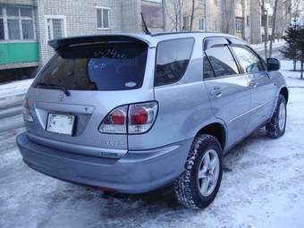 2001 Toyota Harrier Pictures