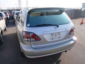 2001 Toyota Harrier Pictures