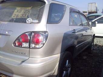 2001 Toyota Harrier Pictures