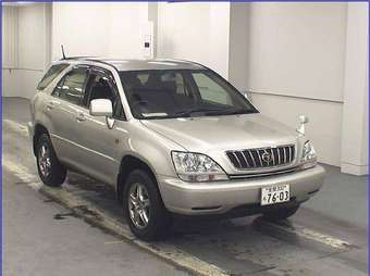 2001 Toyota Harrier Photos