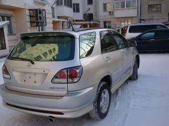 2001 Toyota Harrier Pictures