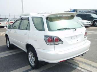 2001 Toyota Harrier Pics