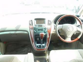 2001 Toyota Harrier Pictures