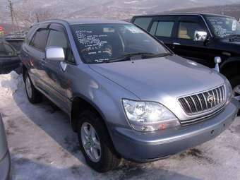 2001 Toyota Harrier Pictures