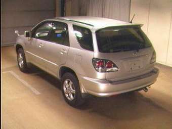 2001 Toyota Harrier Photos