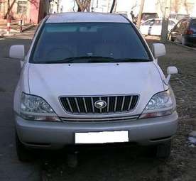 2001 Toyota Harrier Photos