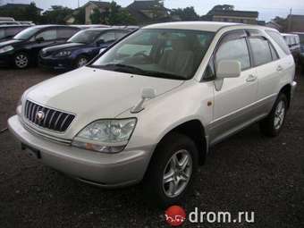 2001 Toyota Harrier Photos