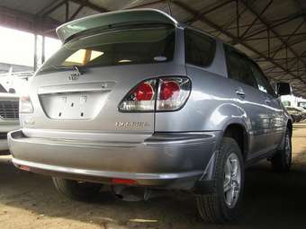 2001 Toyota Harrier Photos