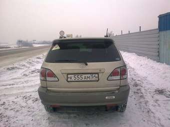 2001 Toyota Harrier Pictures