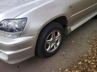 2001 Toyota Harrier Pictures