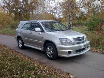 2001 Toyota Harrier Images