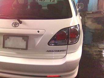 2001 Toyota Harrier Photos