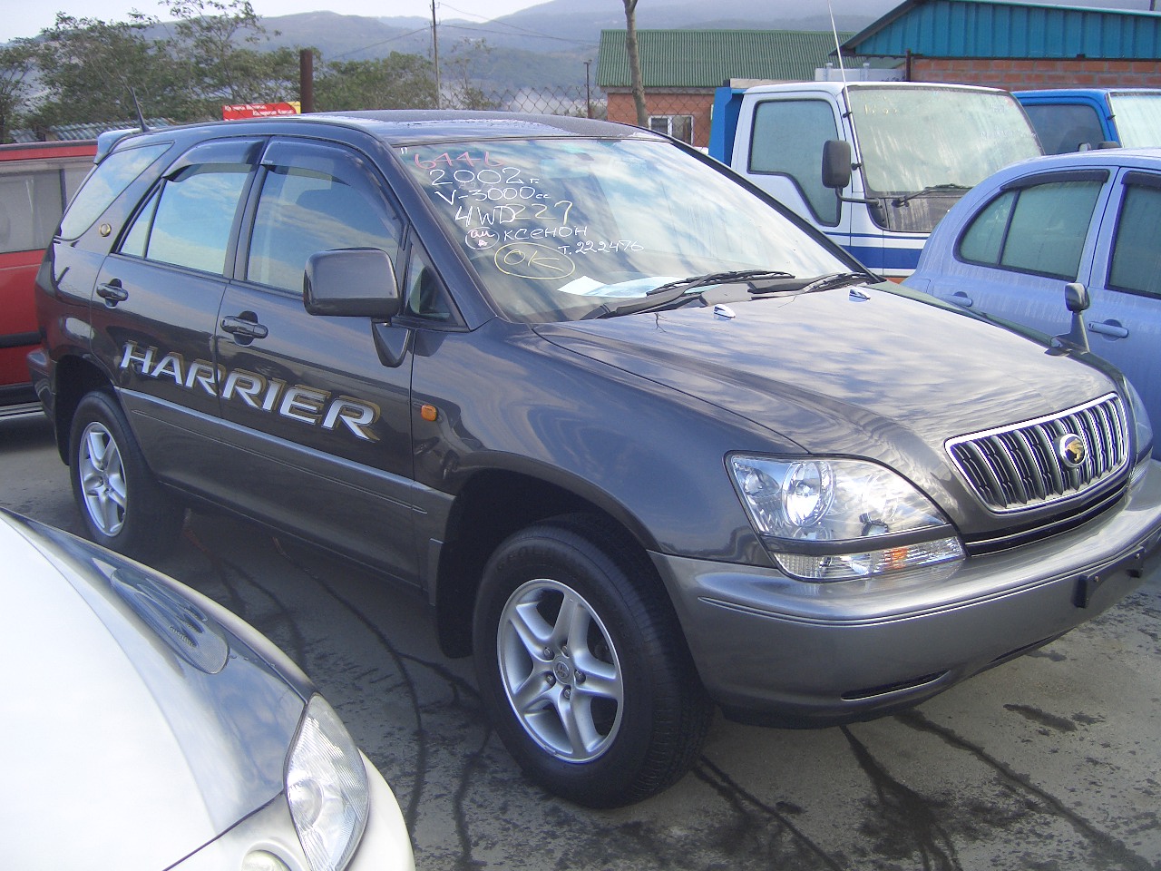 2002 Toyota Harrier