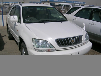 2002 Toyota Harrier