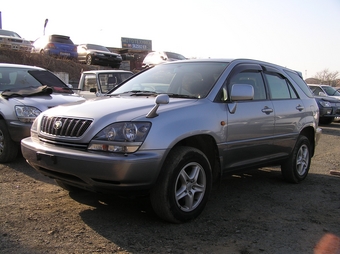 2002 Toyota Harrier