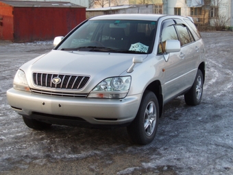 2002 Toyota Harrier