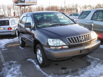 2002 Toyota Harrier