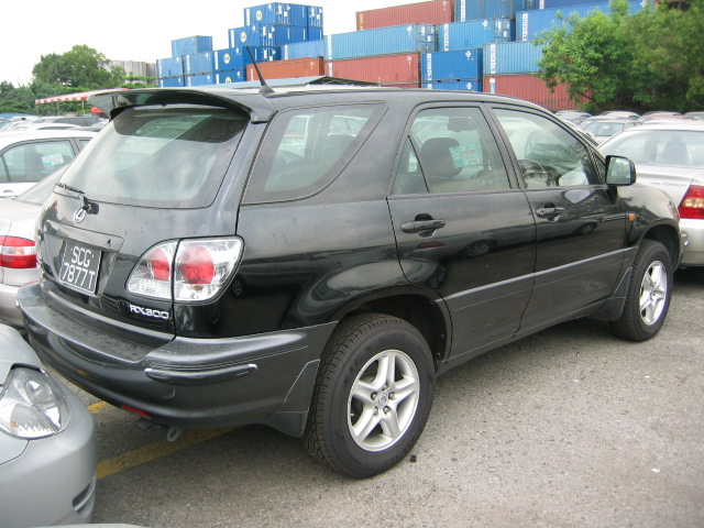 2002 Toyota Harrier