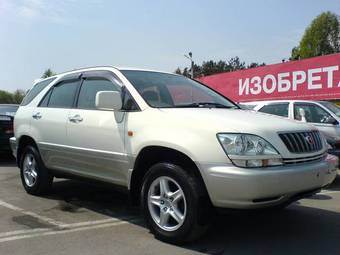 2002 Toyota Harrier