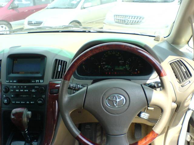 2002 Toyota Harrier