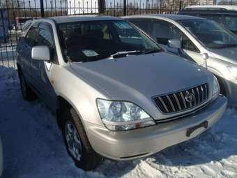 2002 Toyota Harrier