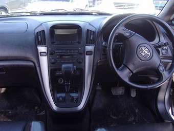 2002 Toyota Harrier