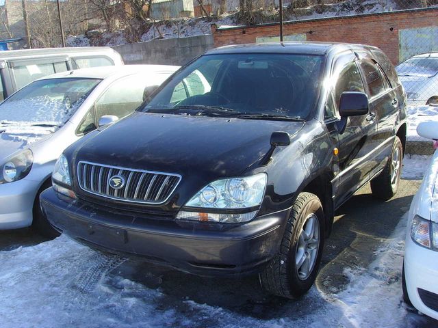 2002 Toyota Harrier