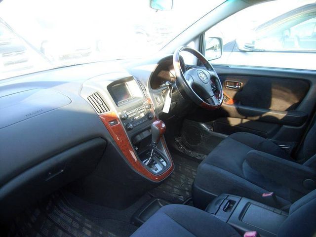 2002 Toyota Harrier