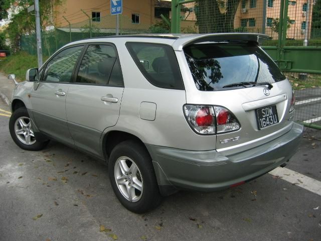 2002 Toyota Harrier