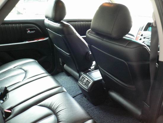 2002 Toyota Harrier Images