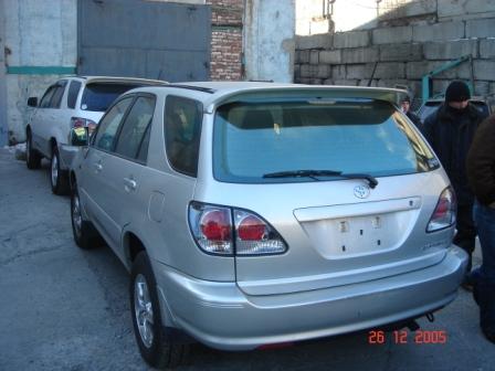 2002 Toyota Harrier Pics